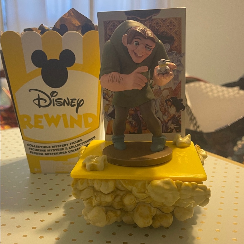 Disney Rewind Yellow Popcorn Box Figurine Hunchback of Notre Dame